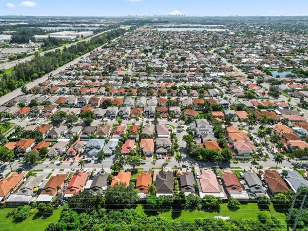 1038 NW 136th Ct, Miami, FL 33182