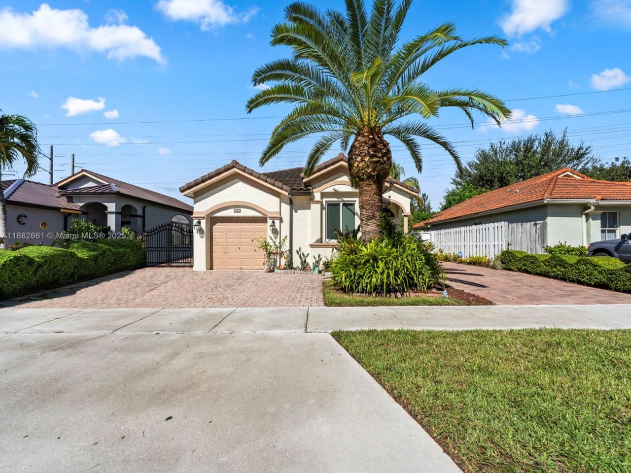 1038 NW 136th Ct, Miami, FL 33182 Photo