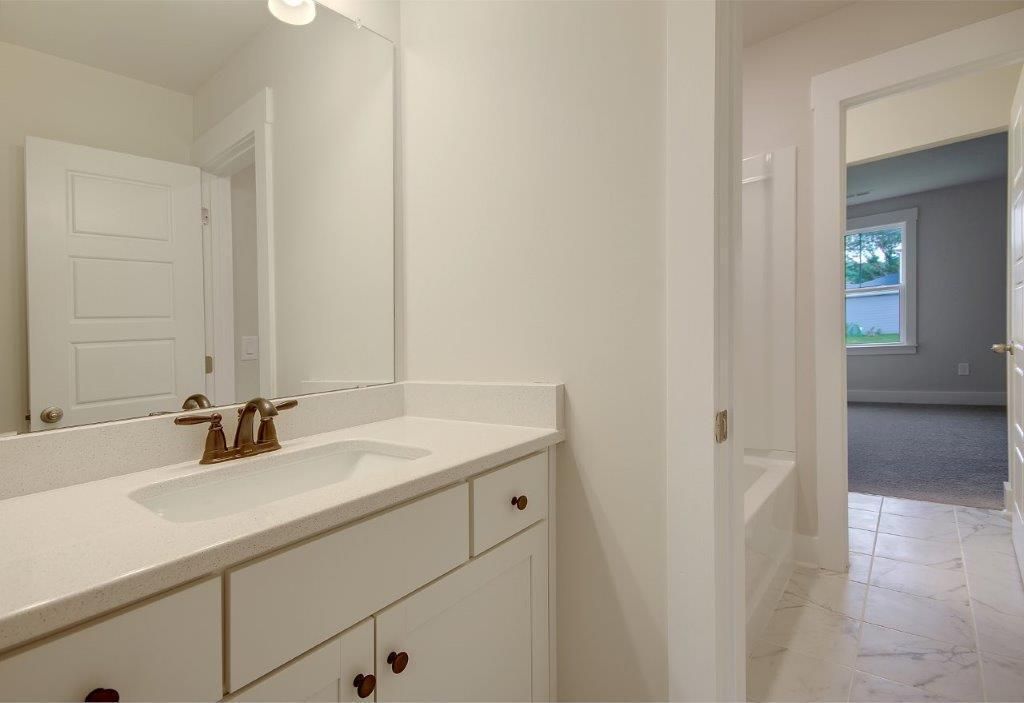 1100 Creek Pointe Drive Photo 24