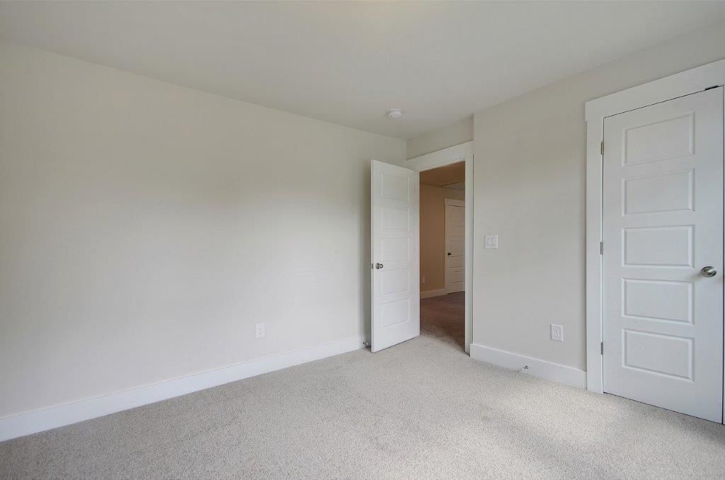 1100 Creek Pointe Drive Photo 27