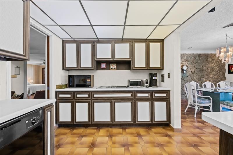 625 Oleander Drive, Hallandale Beach, FL 33009 Photo