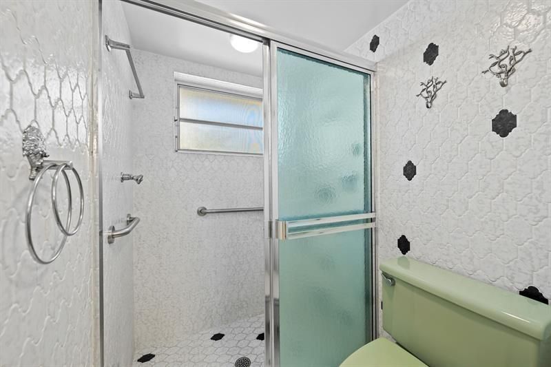 625 Oleander Drive, Hallandale Beach, FL 33009 Photo