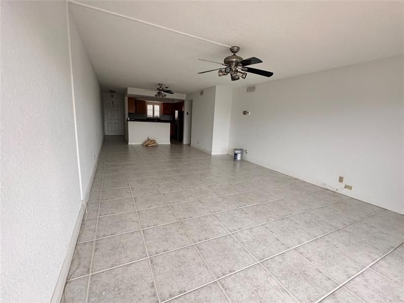 1160 Hillsboro Mile, Unit 304, Hillsboro Beach, FL 33062 Photo