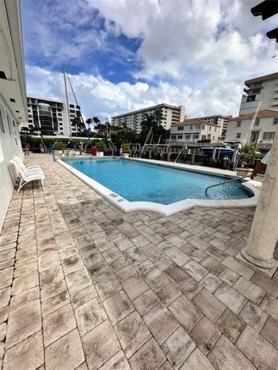 1160 Hillsboro Mile, Unit 304, Hillsboro Beach, FL 33062 Photo