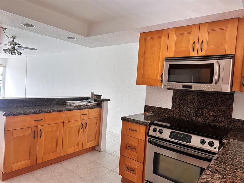 1160 Hillsboro Mile, Unit 304, Hillsboro Beach, FL 33062 Photo