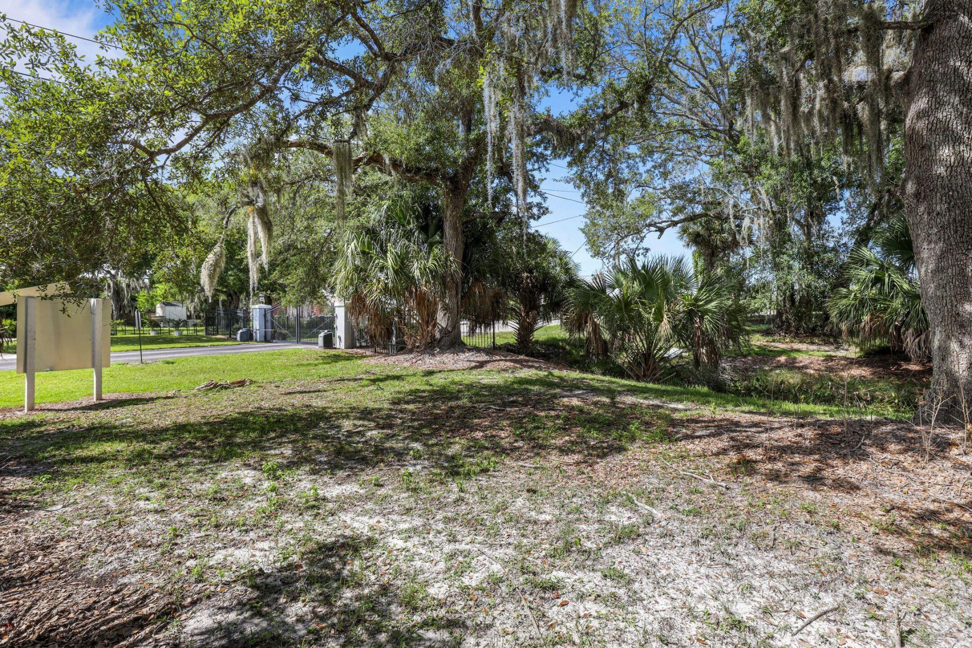 2460 Sweetwater Drive, Fort Pierce, FL 34981 Photo