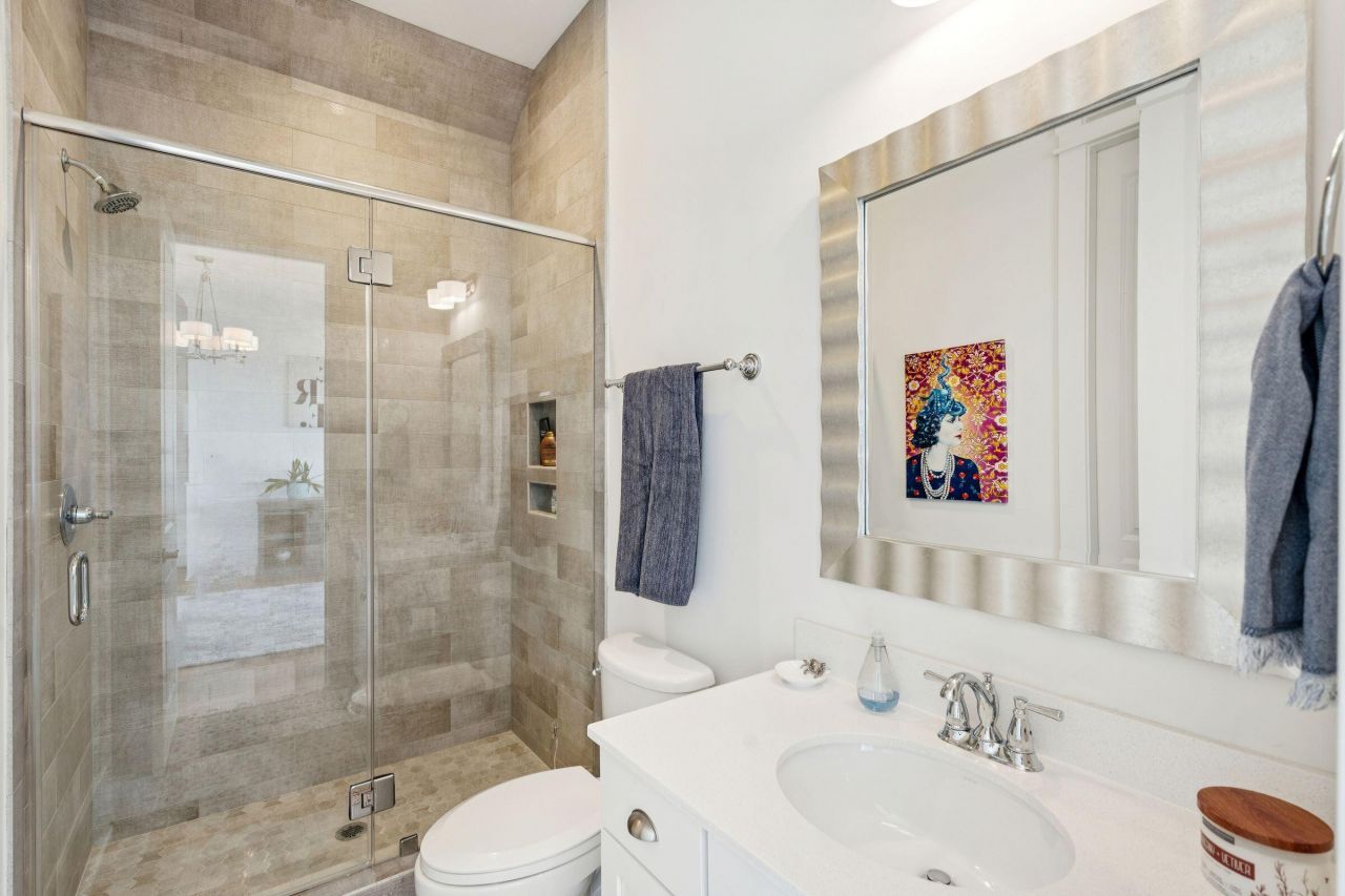 507 W Ashley Avenue Photo 42