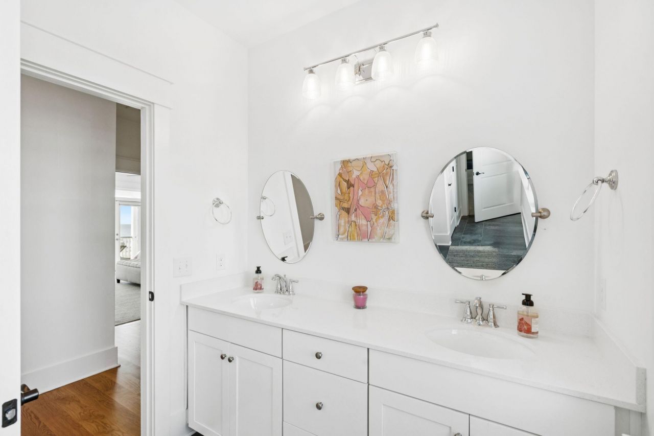 507 W Ashley Avenue Photo 72