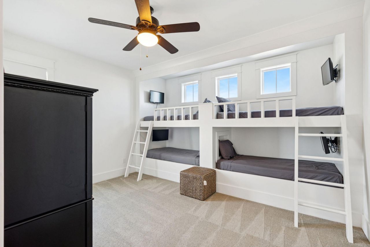 507 W Ashley Avenue Photo 74