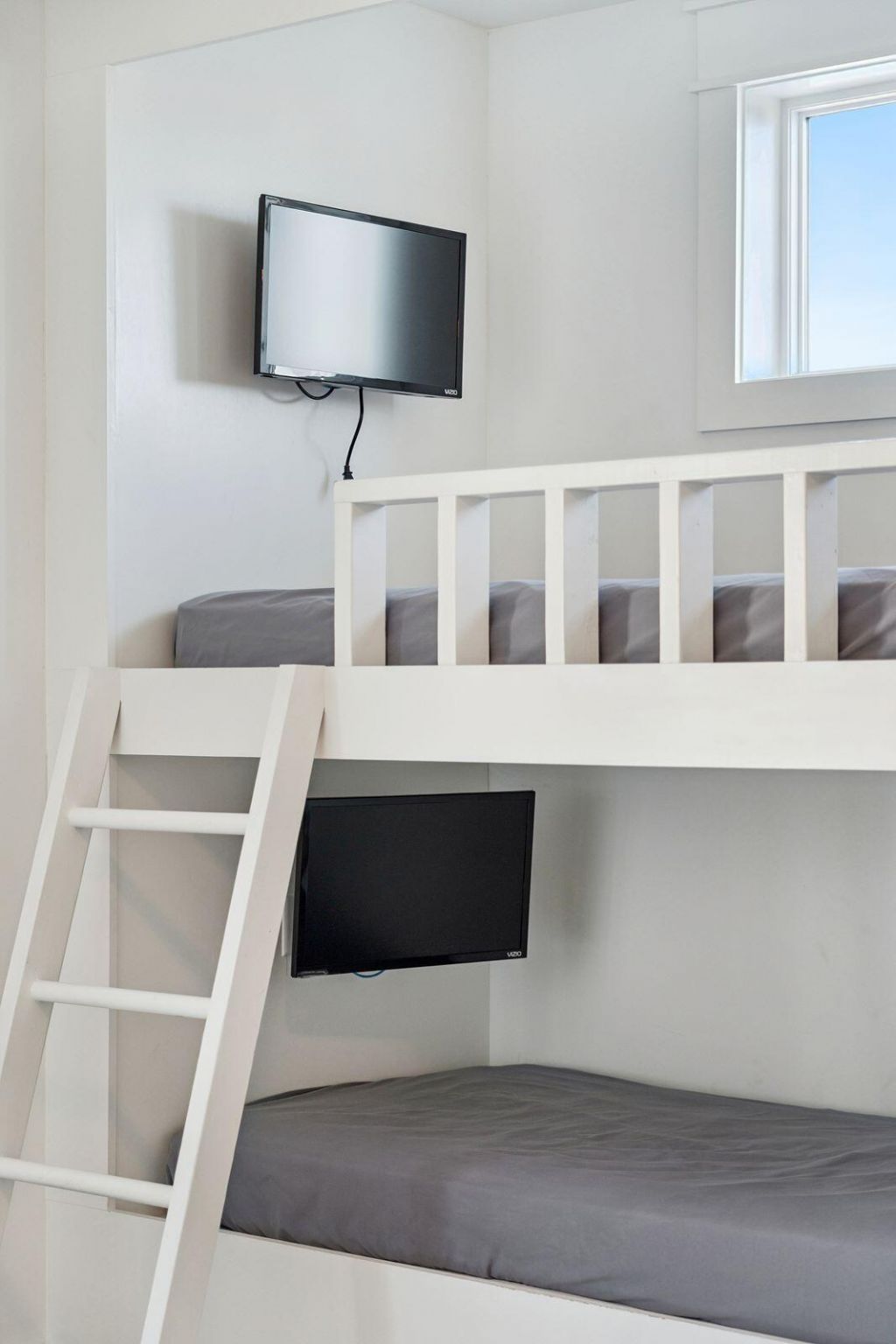 507 W Ashley Avenue Photo 77