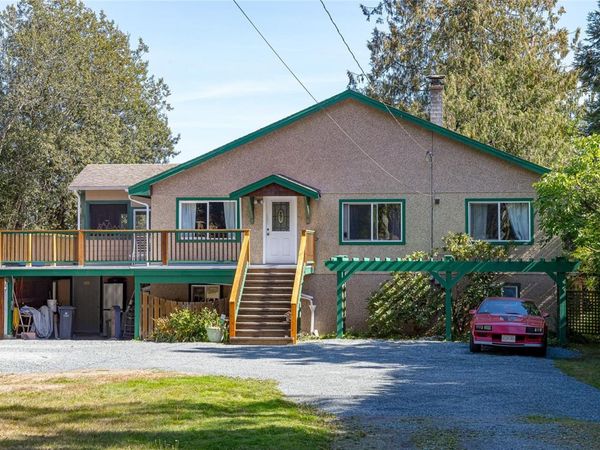 10695 Chemainus Rd, Saltair, BC V9G 2A4
