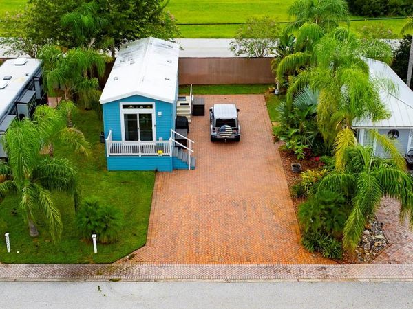 6955 AMANDA VISTA CIRCLE, LAND O LAKES, FL 34637