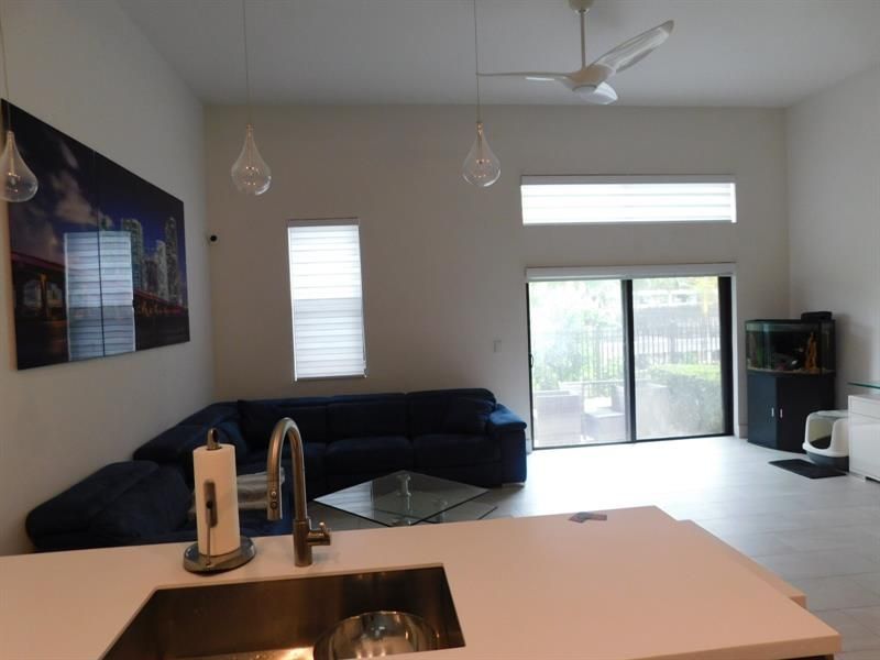 4381 NW 9th Street, Unit 4381, Plantation, FL 33317 Photo