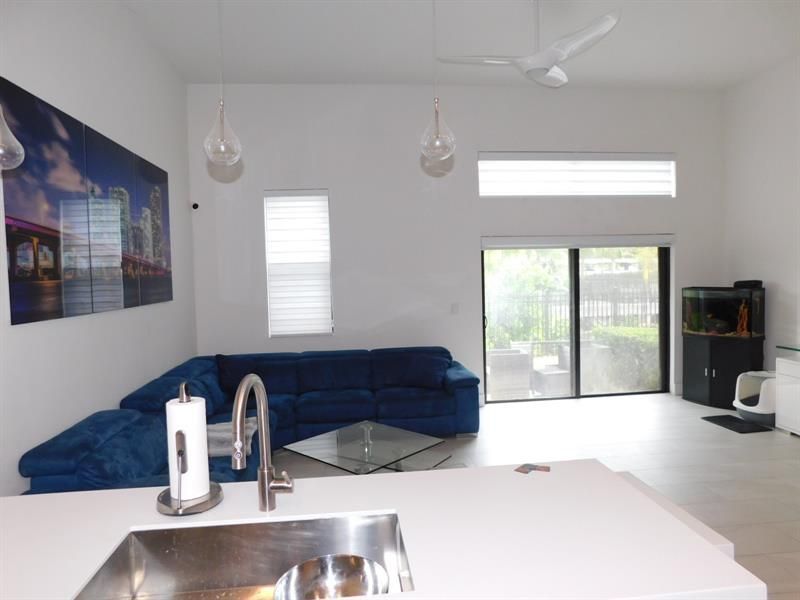 4381 NW 9th Street, Unit 4381, Plantation, FL 33317 Photo