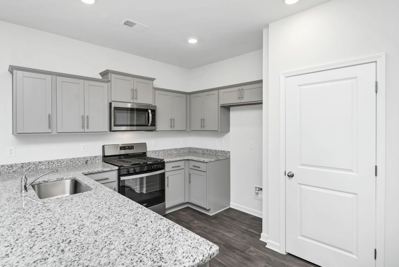 155 Tahoe Drive Photo 4