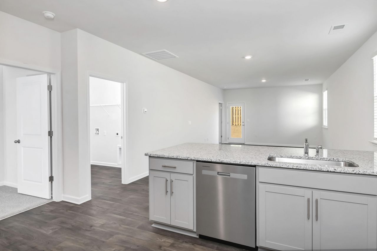 155 Tahoe Drive Photo 6