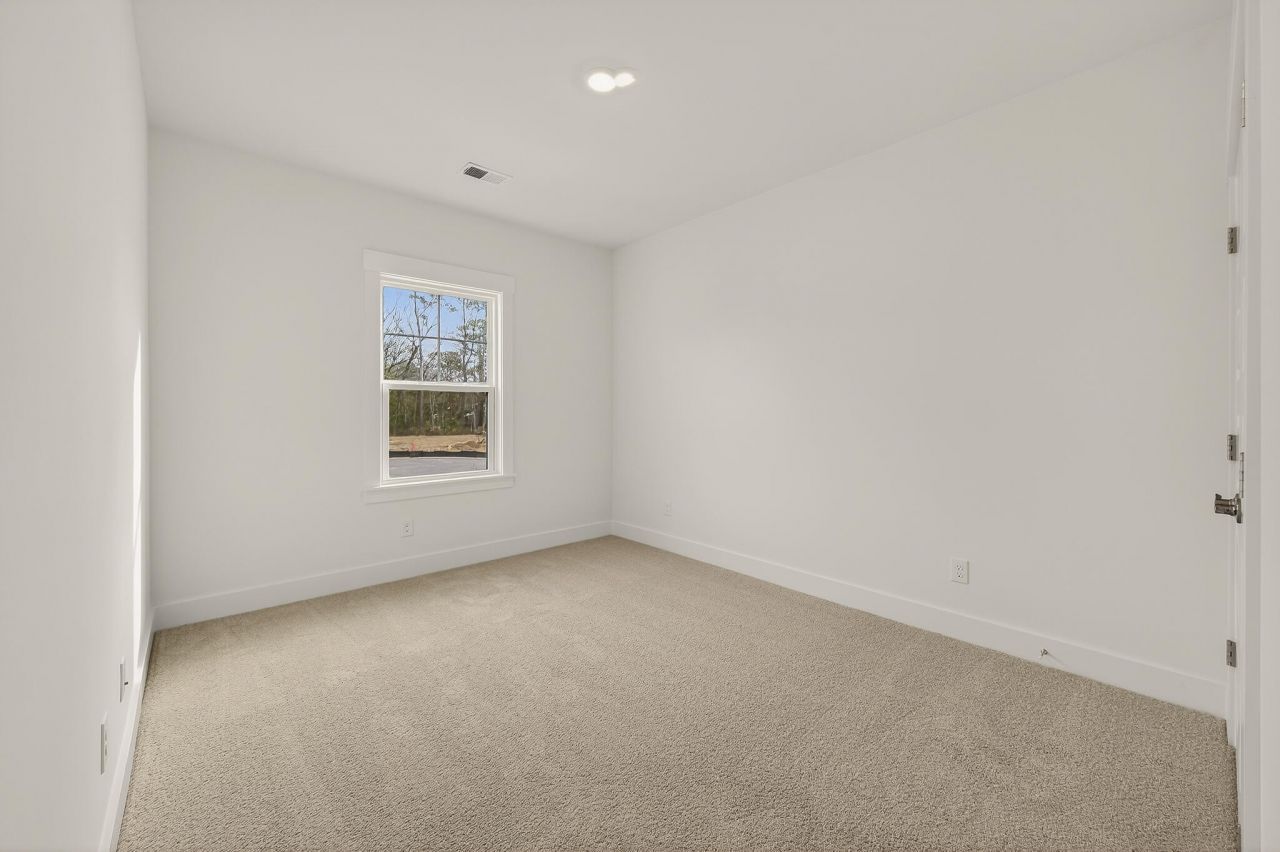 200 Creek Pointe Drive Photo 26