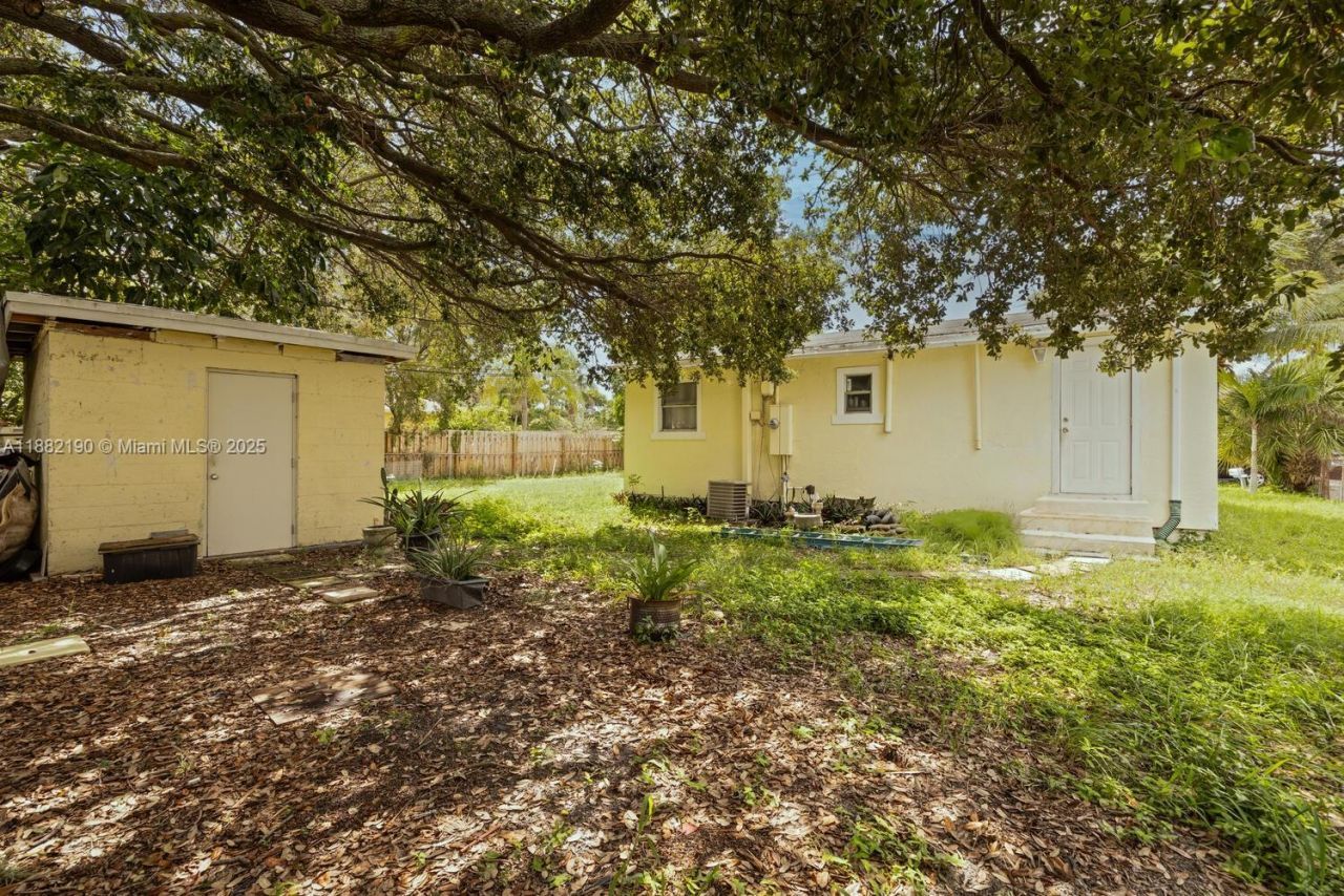 1711 NW 7th Pl, Fort Lauderdale, FL 33311 Photo