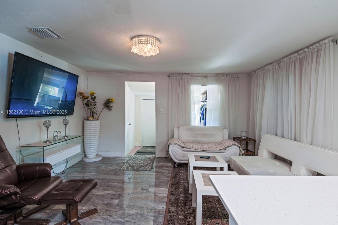 1711 NW 7th Pl, Fort Lauderdale, FL 33311 Photo