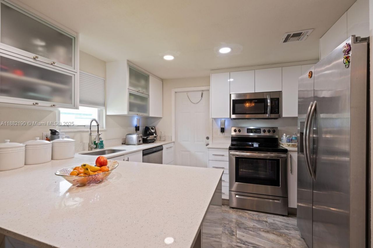 1711 NW 7th Pl, Fort Lauderdale, FL 33311 Photo