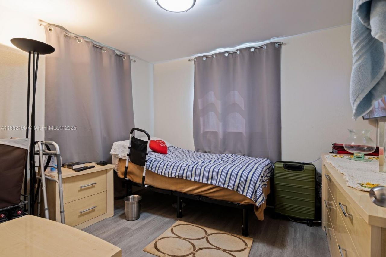 1711 NW 7th Pl, Fort Lauderdale, FL 33311 Photo