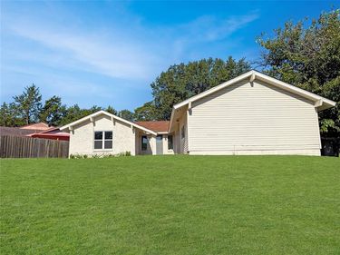 3549 Rio Grande Circle, Dallas, TX 75233