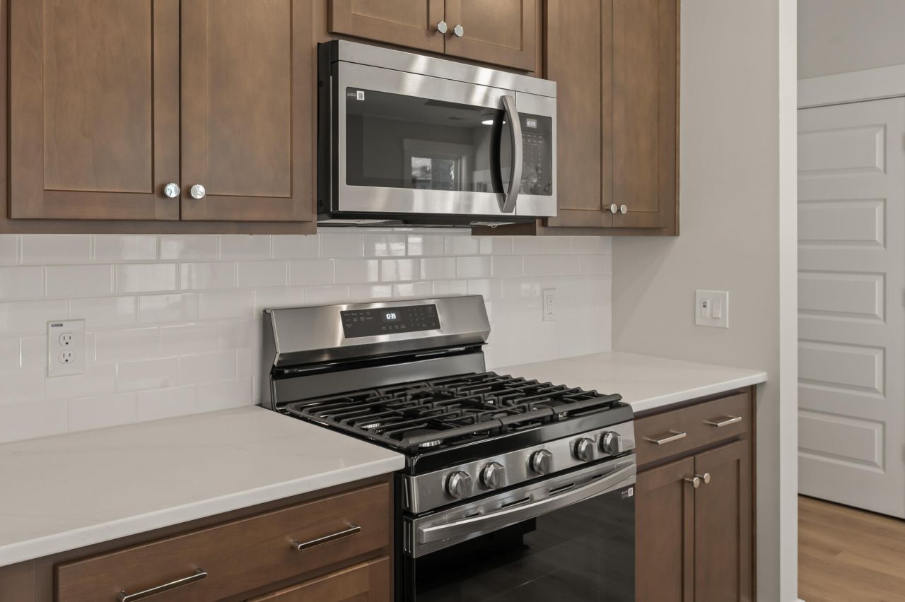 300 Creek Pointe Drive Photo 15