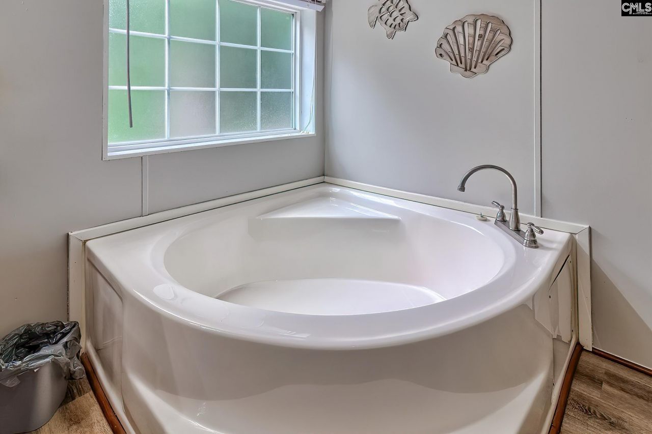 1049 Newberry Shores Drive Photo 30