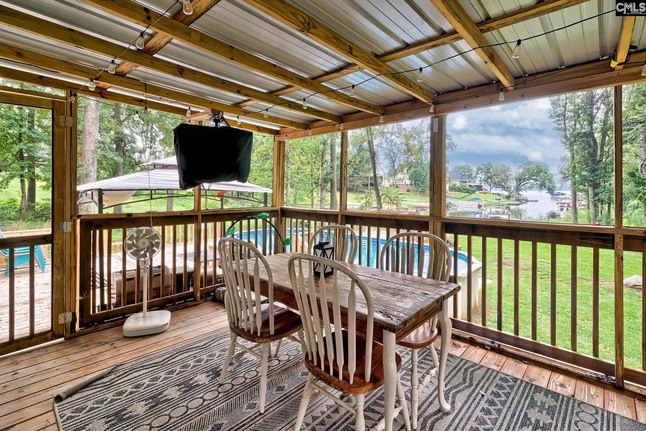 1049 Newberry Shores Drive Photo 7