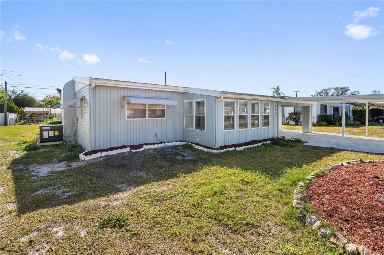 319 Thomas Avenue, Frostproof, FL 33843 Main Photo