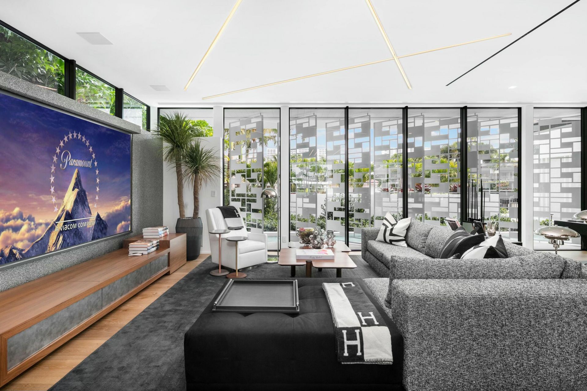 2633 Spanish River Road, Boca Raton, FL 33432 Photo