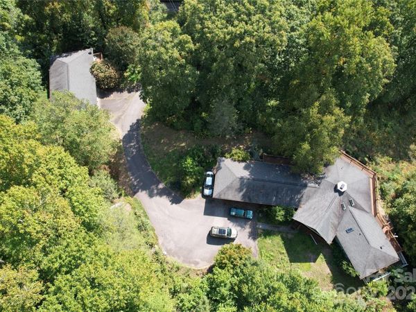 125 Winding Ridge Road, Fairview, NC 28730