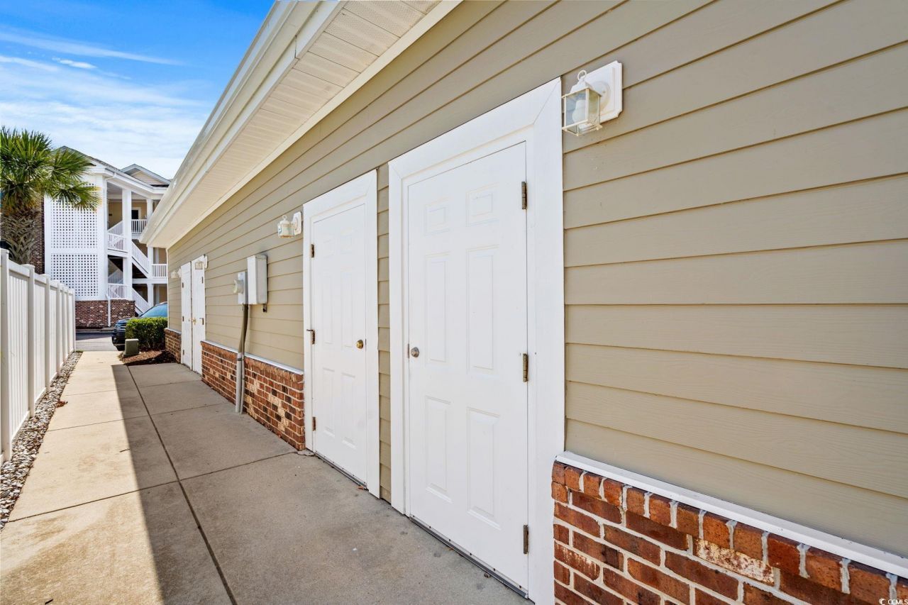 4885 Magnolia Pointe Ln. Photo 31