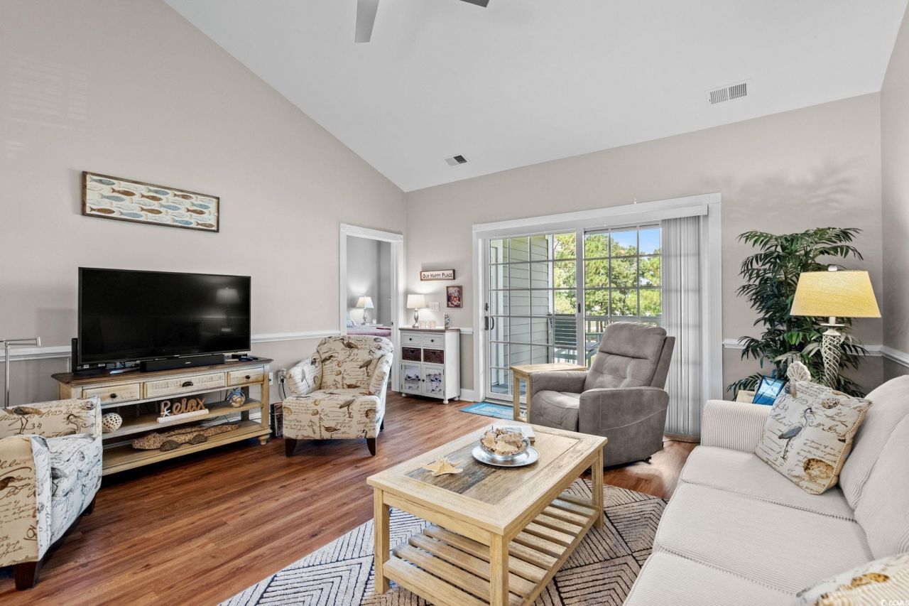 4885 Magnolia Pointe Ln. Photo 9