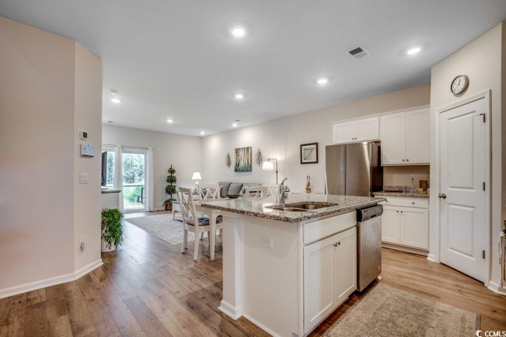 3120 Bells Lake Circle Photo 4