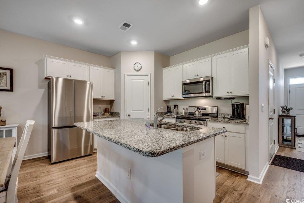 3120 Bells Lake Circle Photo 7