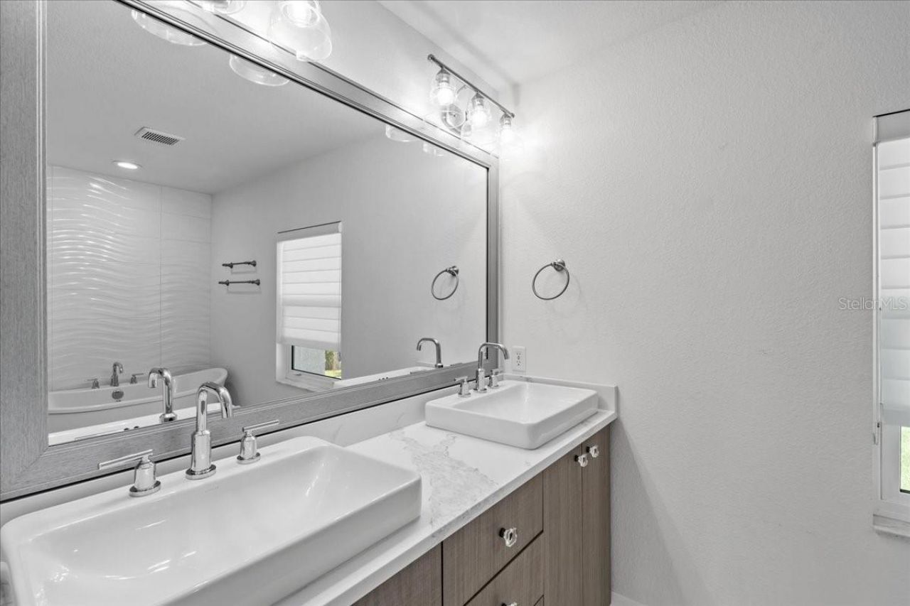 2415 W Price Boulevard, North Port, FL 34286 Photo