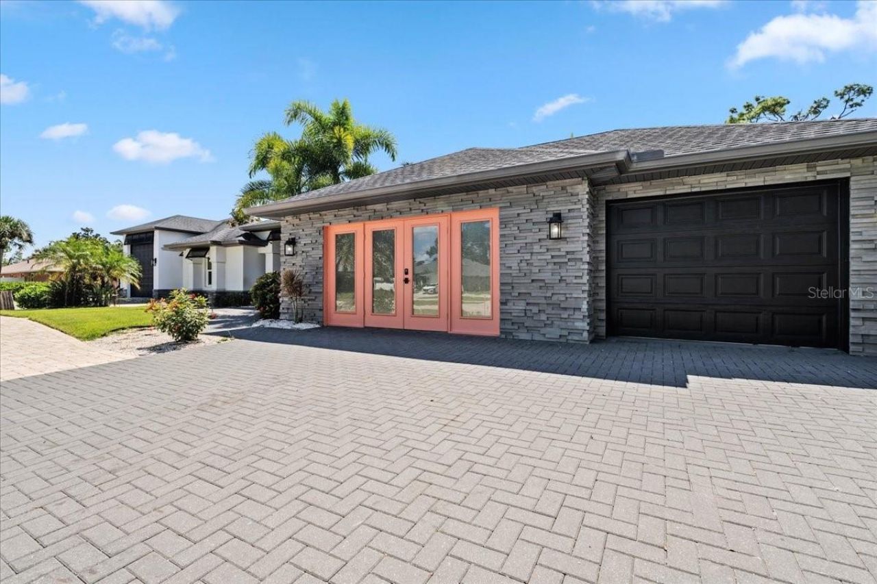 2415 W Price Boulevard, North Port, FL 34286 Photo