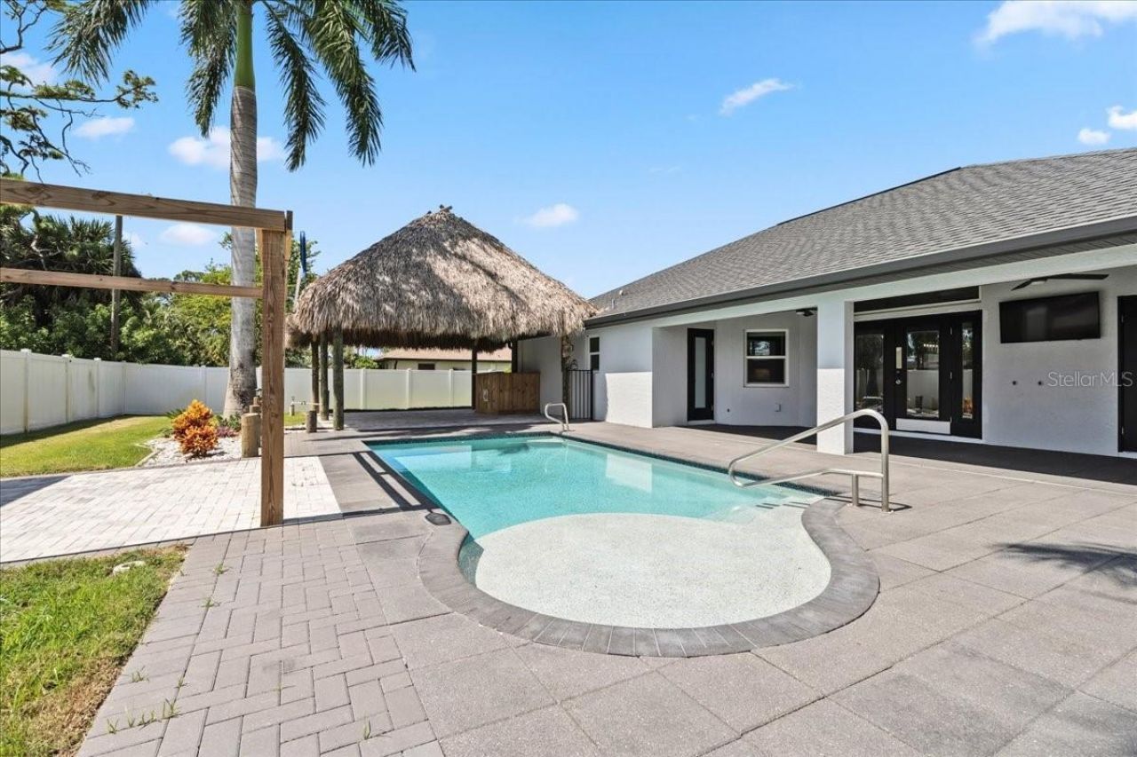 2415 W Price Boulevard, North Port, FL 34286 Photo