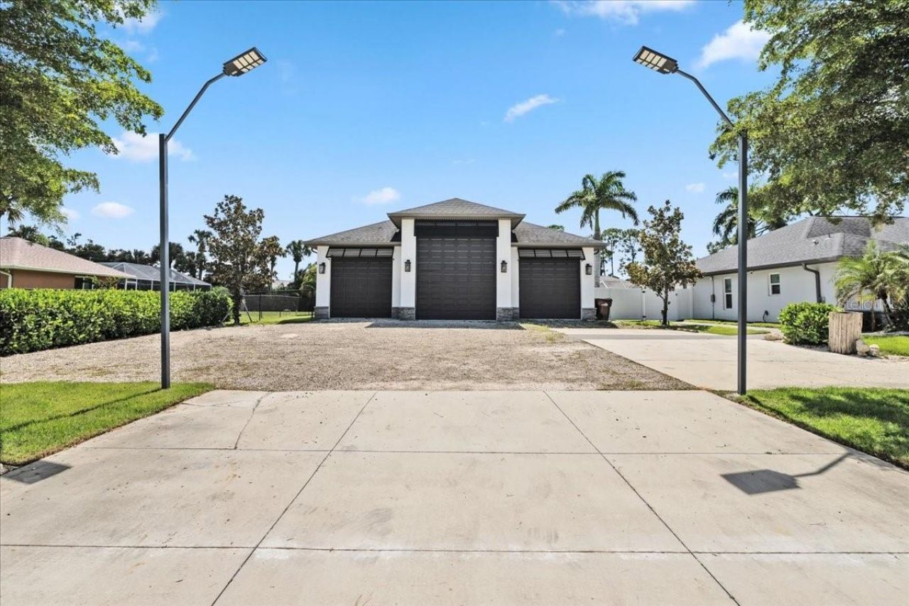 2415 W Price Boulevard, North Port, FL 34286 Photo