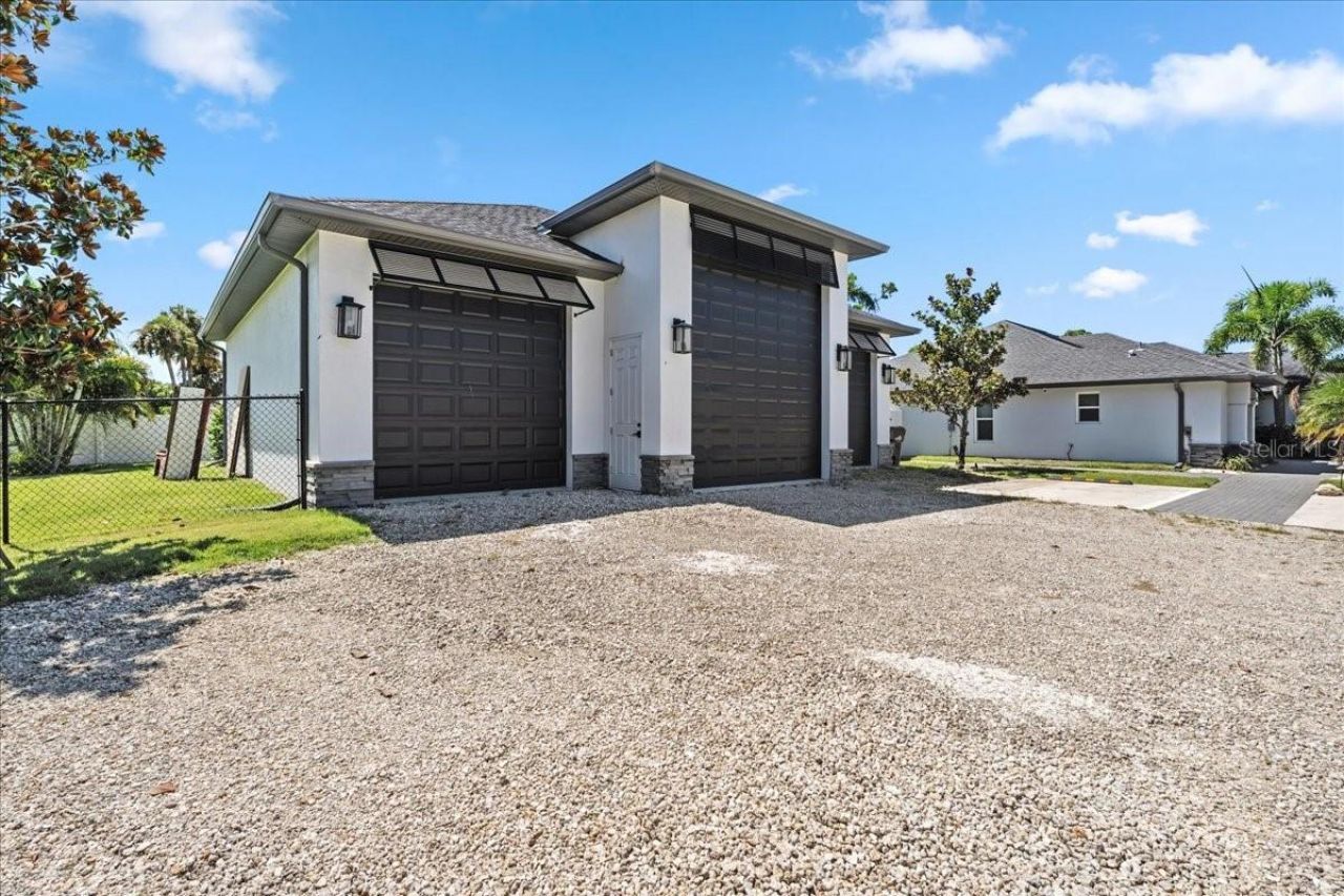 2415 W Price Boulevard, North Port, FL 34286 Photo