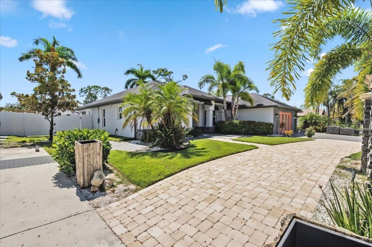 2415 W Price Boulevard, North Port, FL 34286 Photo