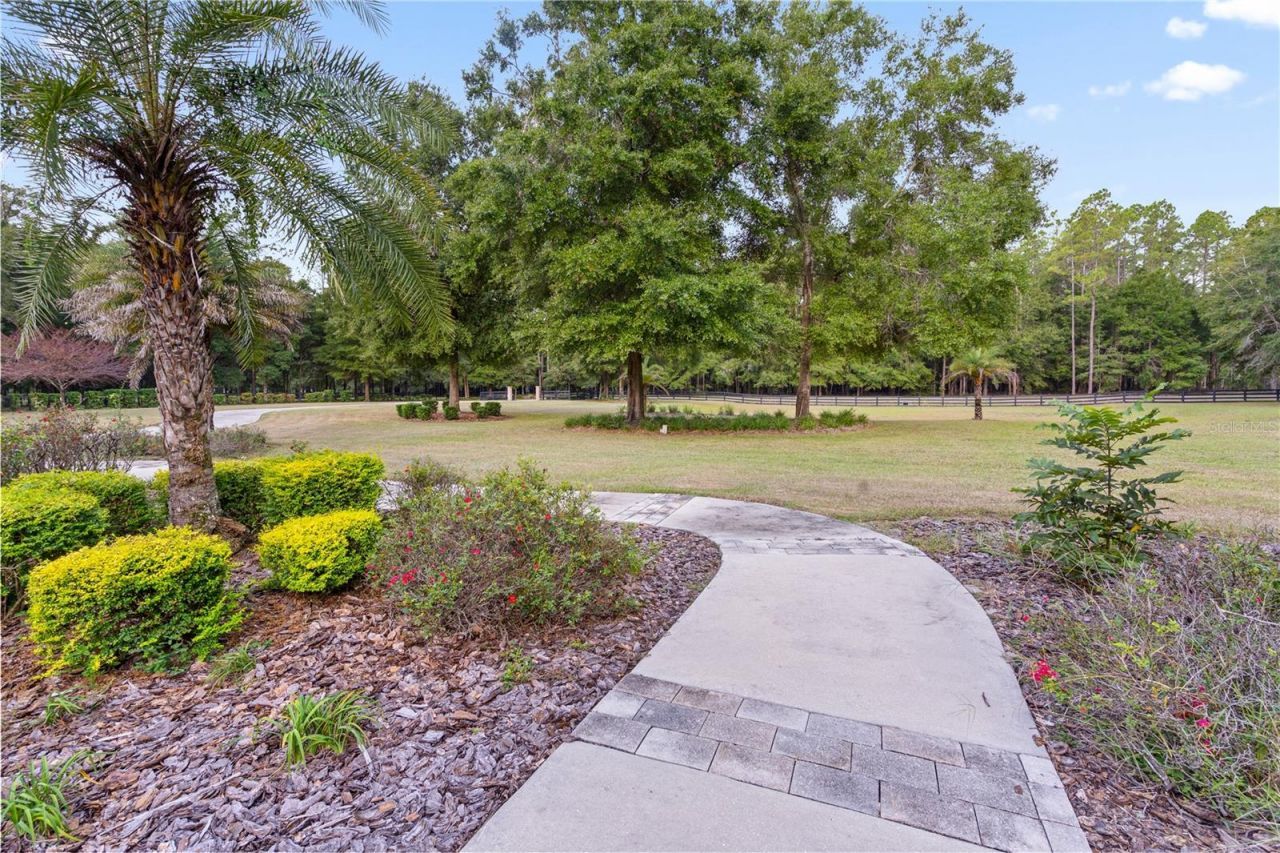 7369 NW 187th Terrace, Alachua, FL 32615 Photo