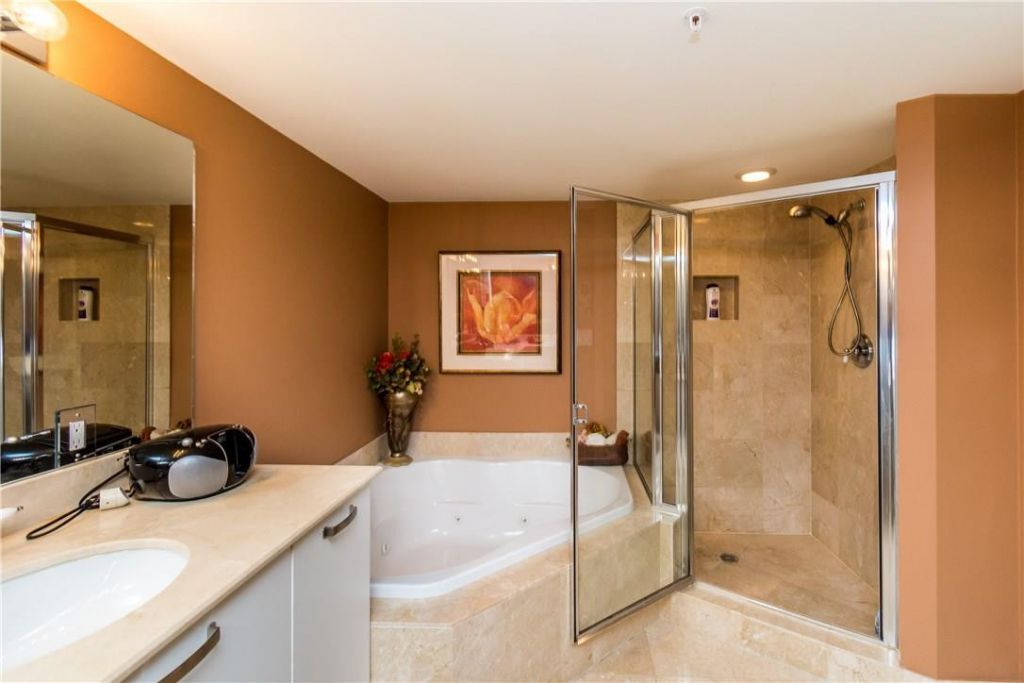 2001 N Ocean Boulevard, Unit 804, Fort Lauderdale, FL 33305 Photo