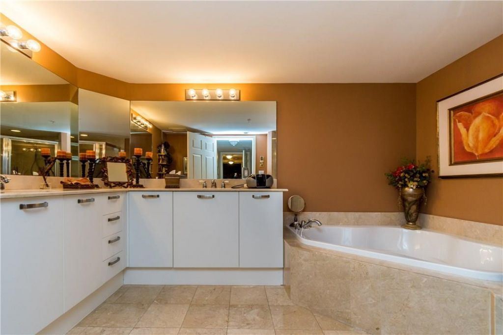 2001 N Ocean Boulevard, Unit 804, Fort Lauderdale, FL 33305 Photo