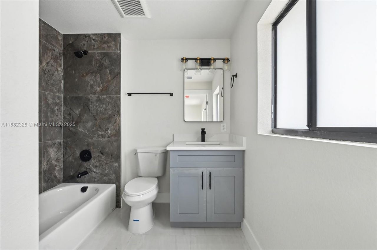 10344 NW 29th Ave, Unit 10344, Miami, FL 33147 Photo