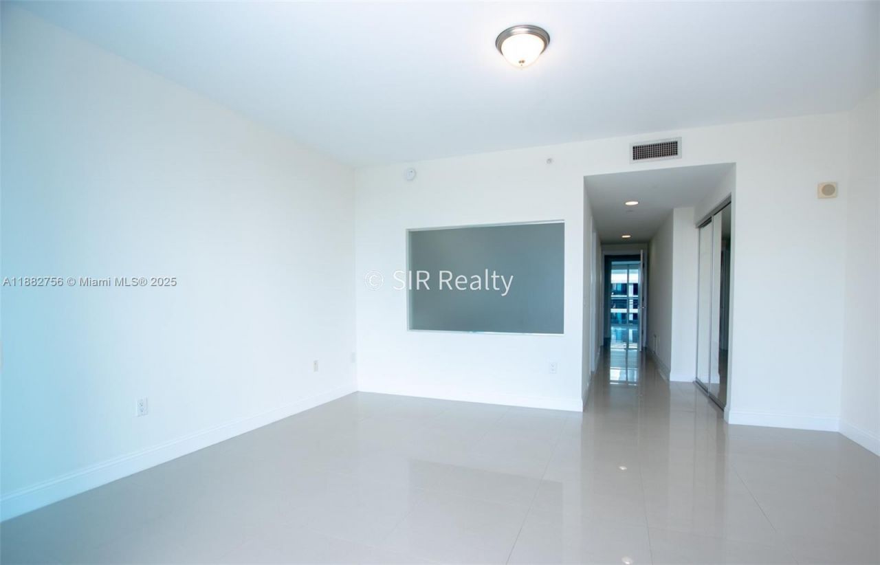 2950 NE 188th St, Unit 336, Aventura, FL 33180 Photo