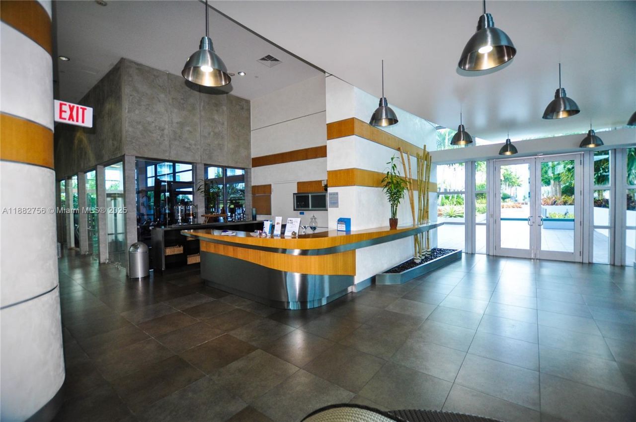 2950 NE 188th St, Unit 336, Aventura, FL 33180 Photo