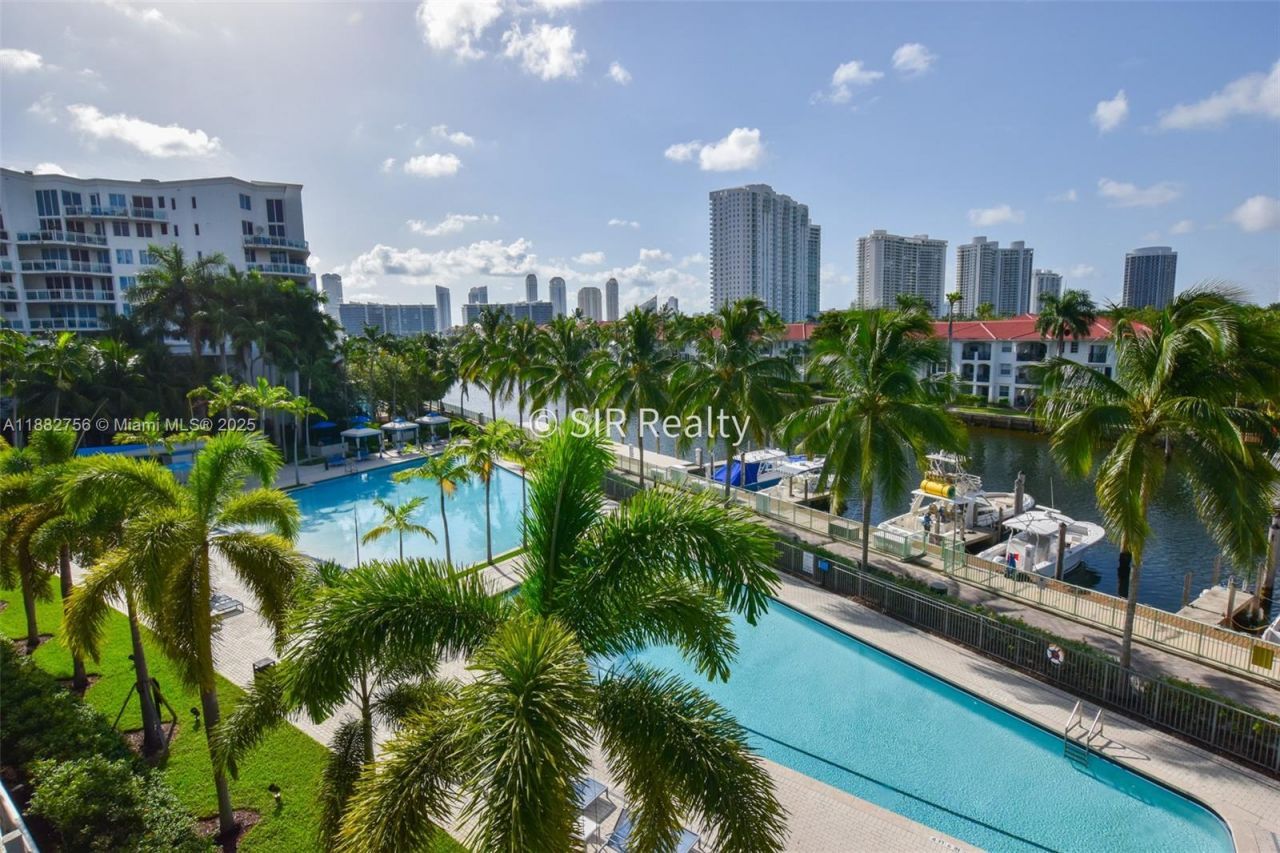 2950 NE 188th St, Unit 336, Aventura, FL 33180 Photo