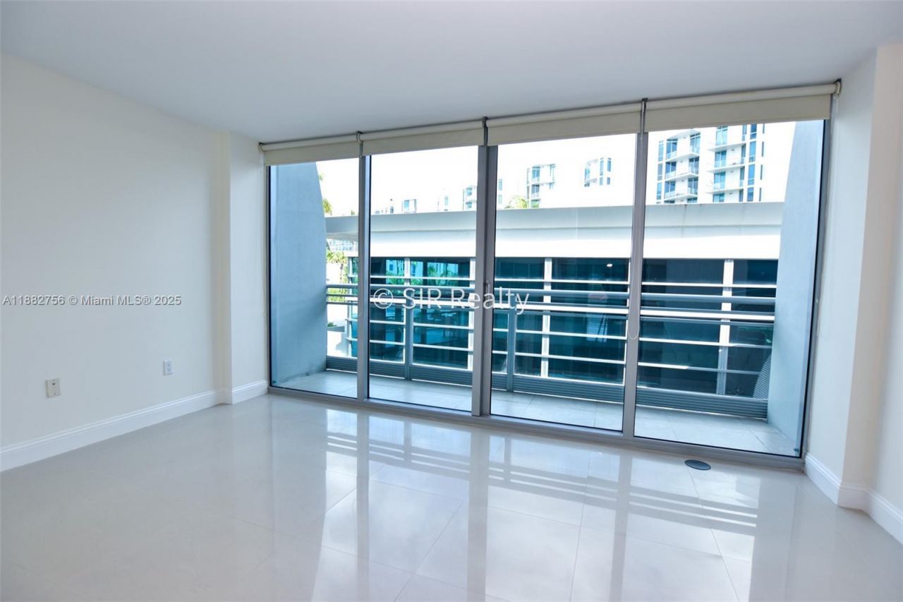 2950 NE 188th St, Unit 336, Aventura, FL 33180 Photo